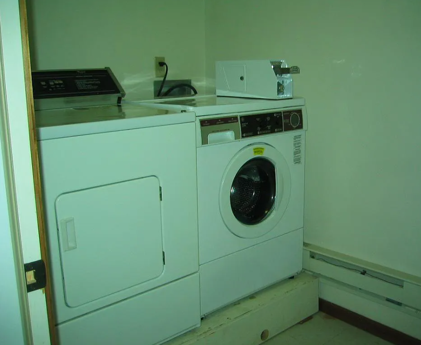 343Laundry Room.PNG